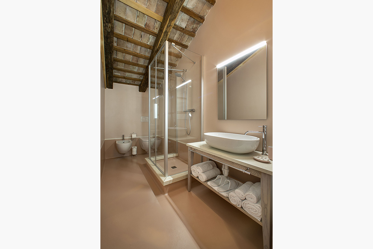 Villa Premoli bagno mansarda Rossa